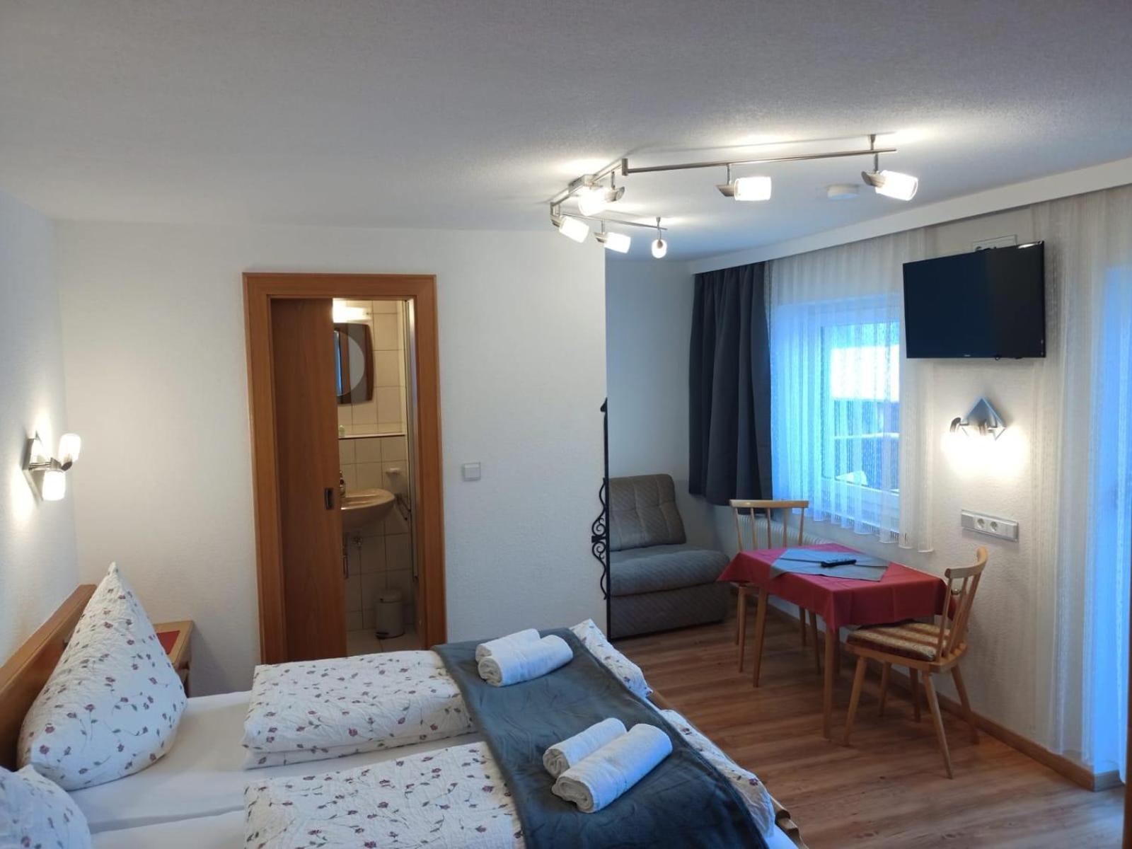 Gaestehaus Alpenruh Holzgau Dış mekan fotoğraf