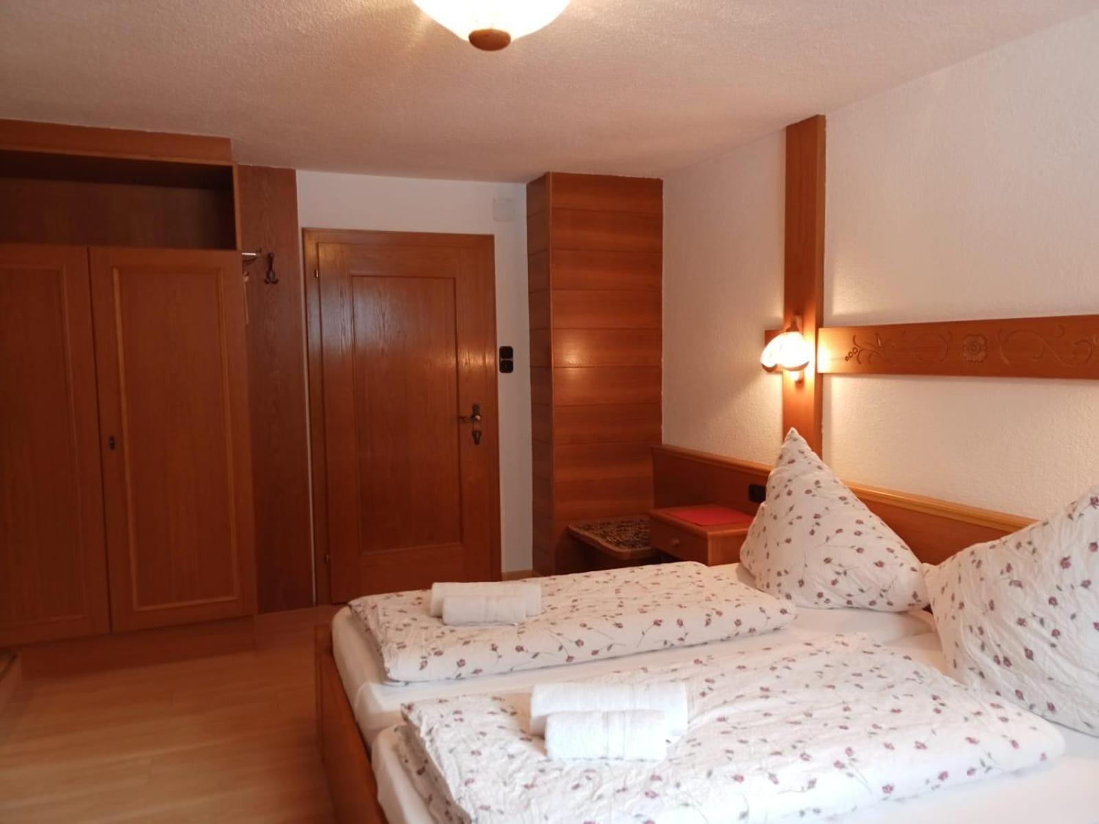 Gaestehaus Alpenruh Holzgau Dış mekan fotoğraf